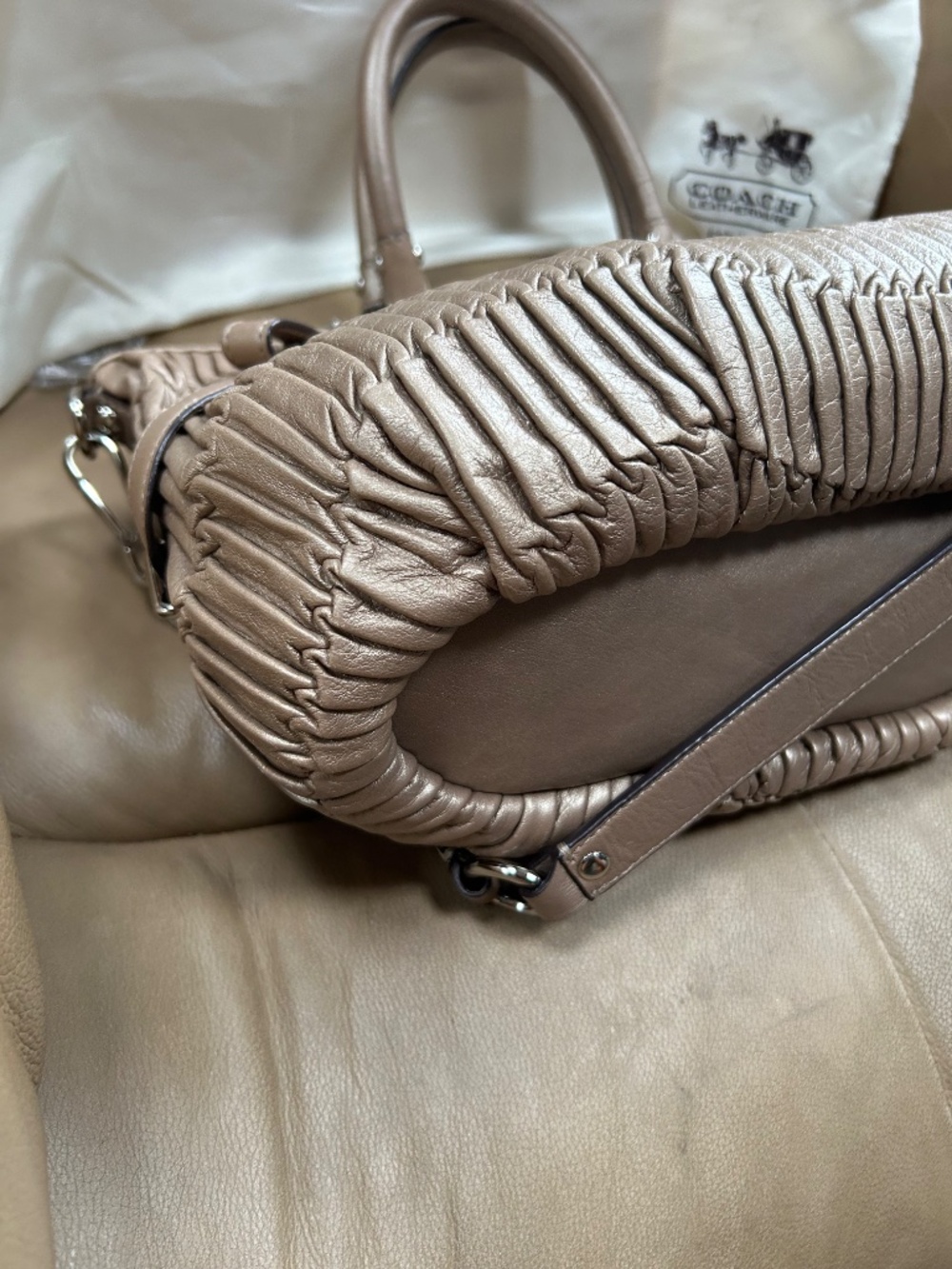 Authentic Coach Ruched Leather dusty lavender Madison  Satchel - Picture 12 of 15